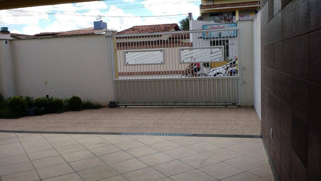 #54 - Casa para Venda em Feira de Santana - BA