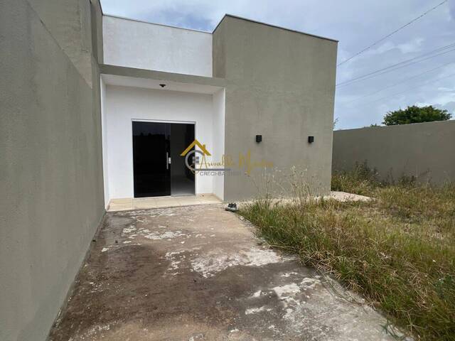 Casa para Venda em Feira de Santana - 3