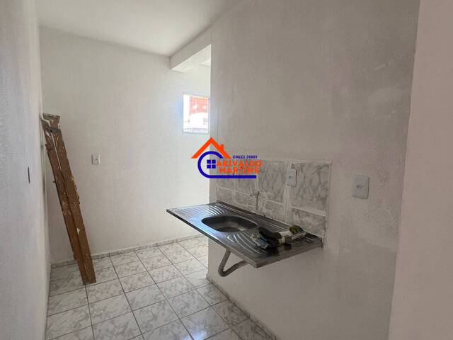#72 - Apartamento para Venda em Feira de Santana - BA - 2