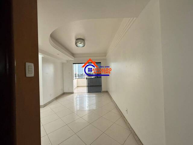 Apartamento para Venda em Feira de Santana - 2